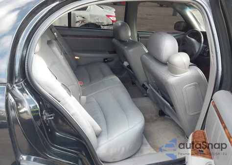 2004 Buick Park Avenue Ultra from USA, damaged, VIN 1G4CU541344110746